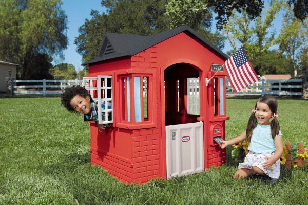 Little Tikes Cape Cottage Playhouse - Best Outdoor Playhouses